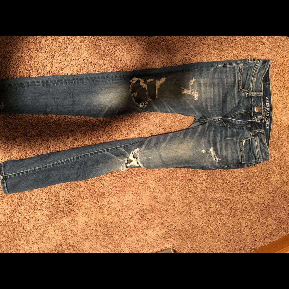 Medium Wash American Eagle Jeggings